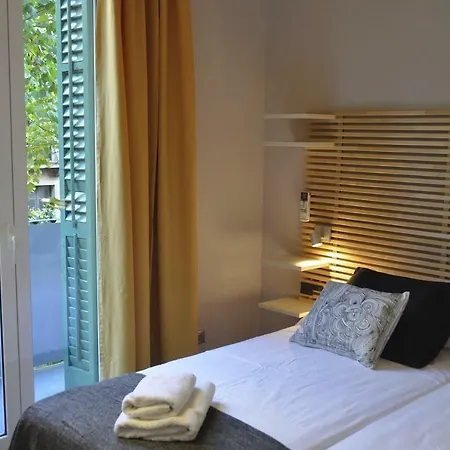 Tendency Apartments 7 Barcelona Exterior photo